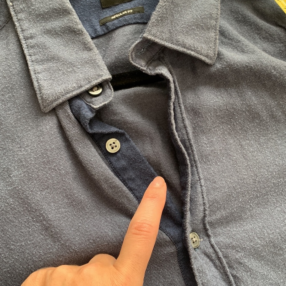 Hugo Boss Button Up - Picture 8 of 8